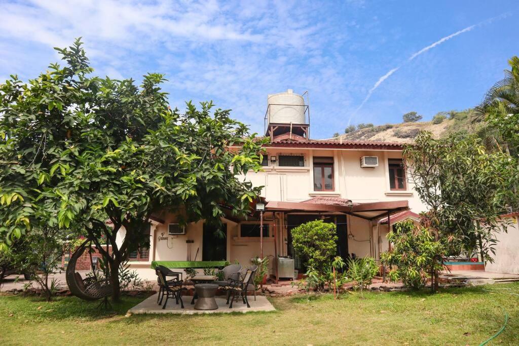 Valecha Villa Entire 4Bhkbunglow With 5000 Sq Ft Garden Lonavala Bagian luar foto